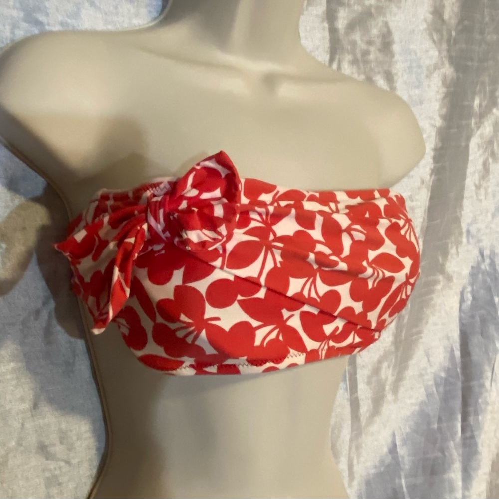 Nanette Lepore SZ S GUC Cherries bikini top, slight crease on padding no straps